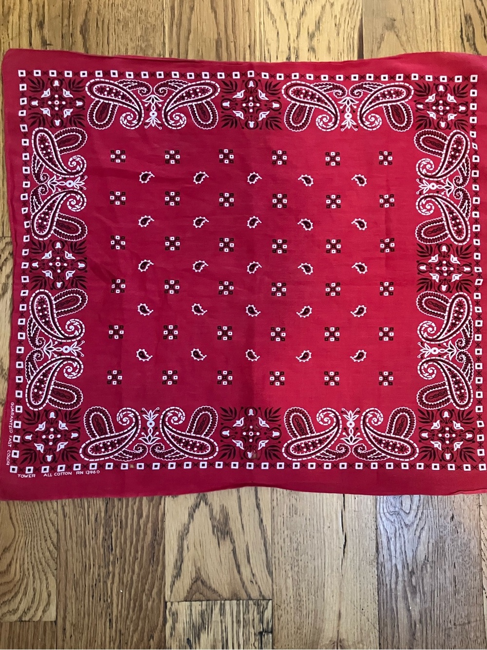 Vintage Tower Red Bandana Paisley Guaranteed Fast Color All Cotton RN 13960